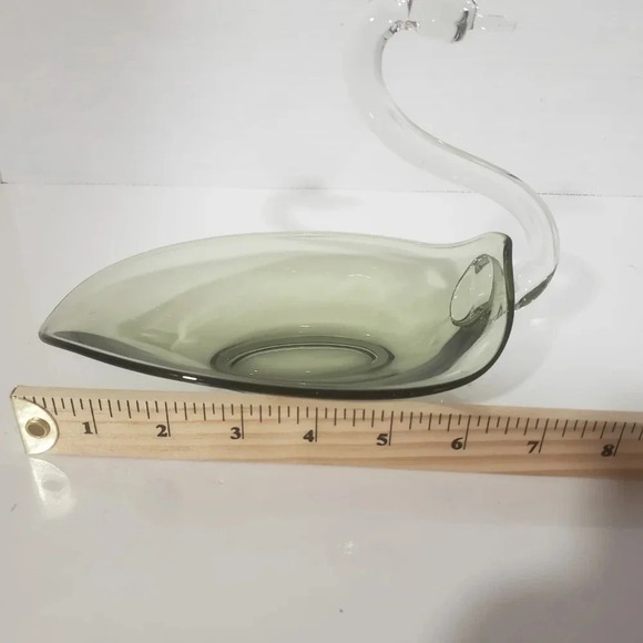 Vintage Duncan Miller Green/Clear Handblown  Art Glass Swan. - Picture 8 of 8